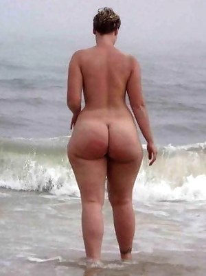 Big Booty Beach Orgy - Big Ass Photos - Free Huge Butt Porn, Big Booty Pics